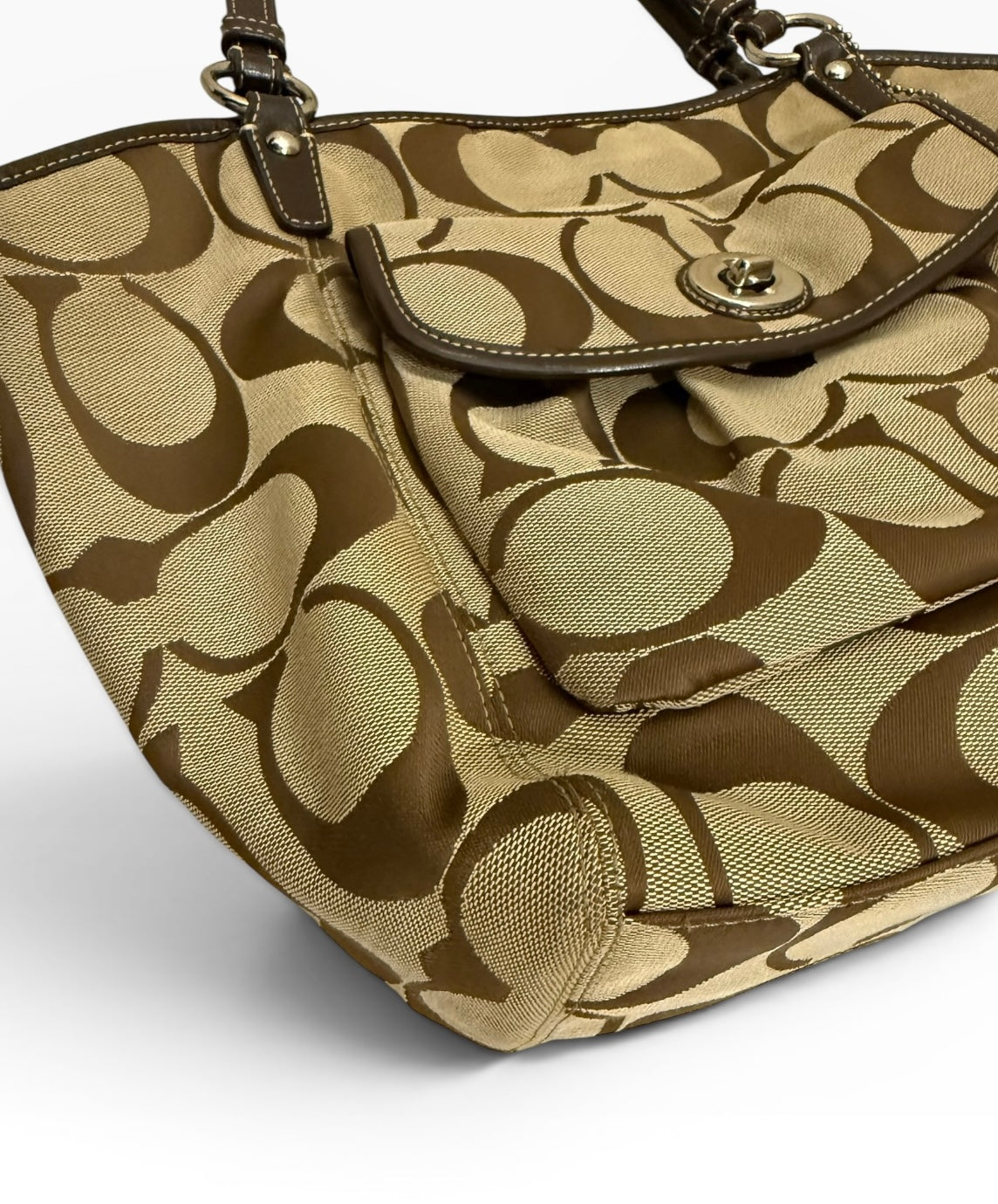 Coach Leah Signature Shoulder Bag