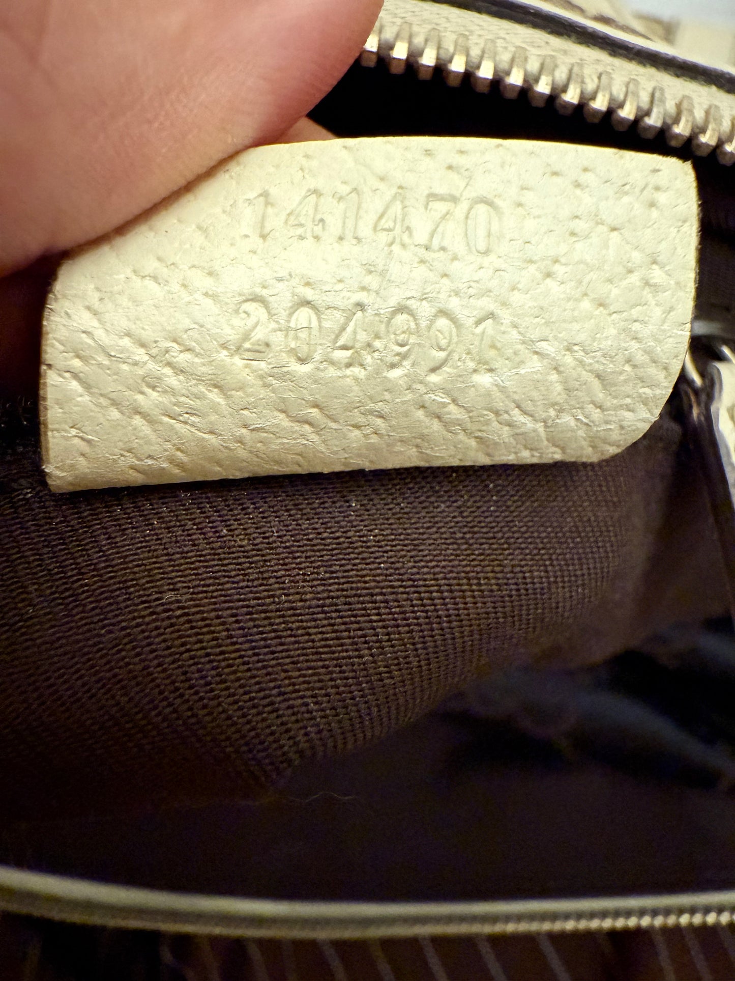 Gucci Abbey Monogram Shoulder Bag- white leather