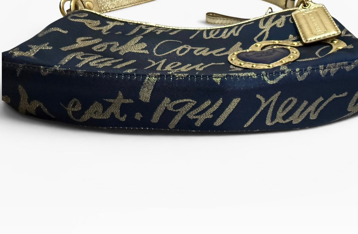 Coach Get Carried Away Heart Pochette