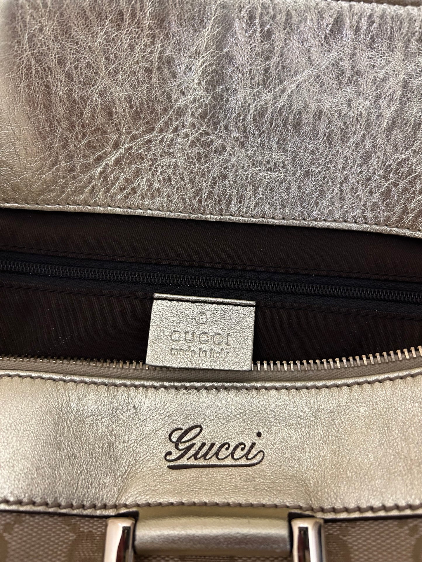 Gucci Abbey Oversized Shoulder Bag