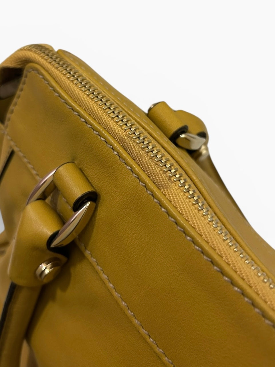 Gucci Abbey Leather Shoulder Bag