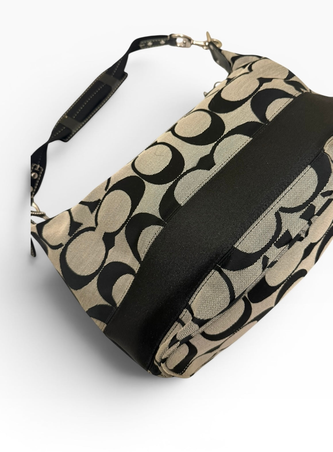 Coach Signature Hobo Stripe Shoulder bag