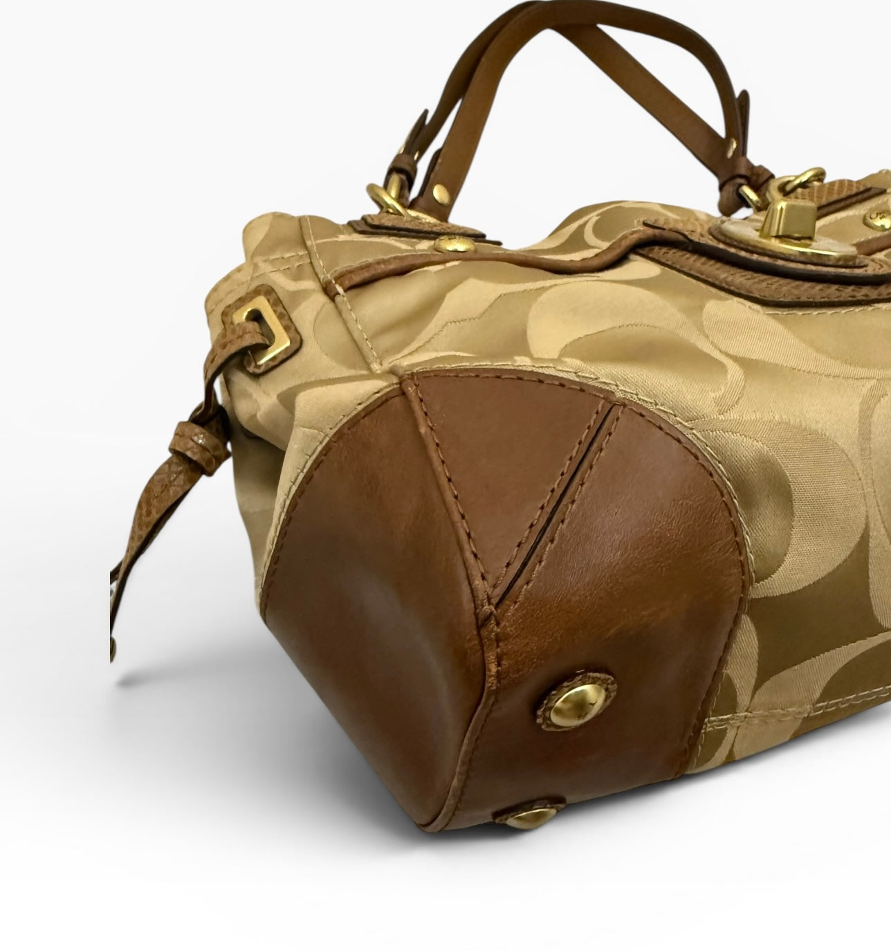 Coach Peyton Signature Bag