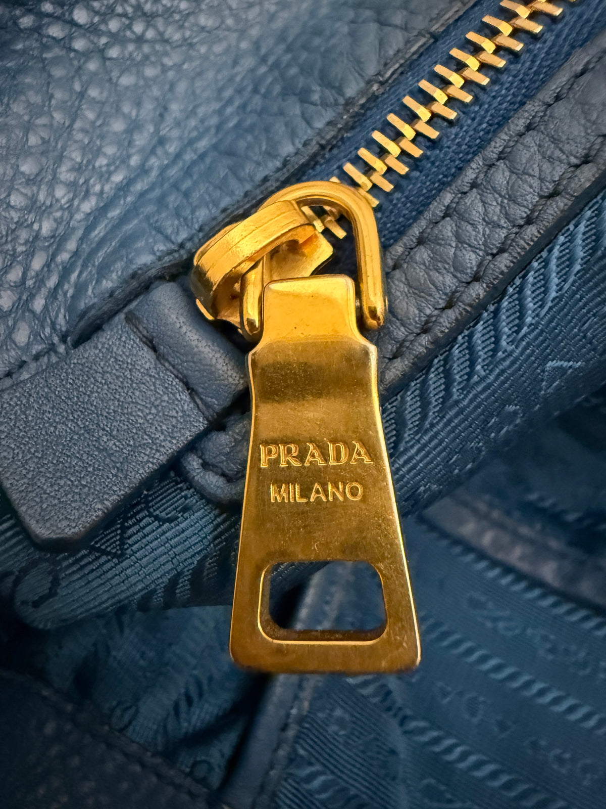 Prada Vitello Daino